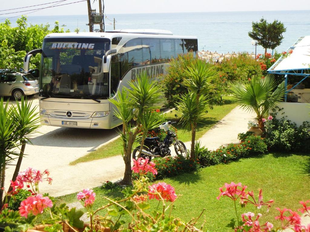 Mirto Beach Hotel & Restaurant Паралия Враху Екстериор снимка