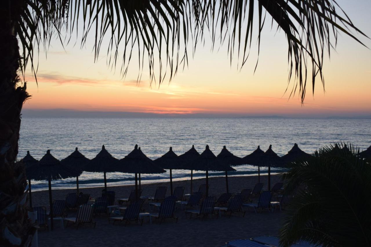 Mirto Beach Hotel & Restaurant Паралия Враху Екстериор снимка